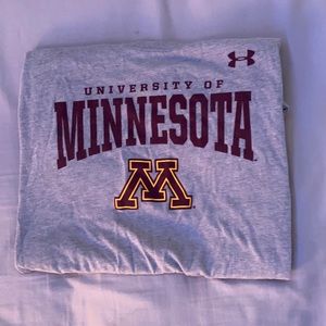 university of minnesota t shirt size 8-10 (large)